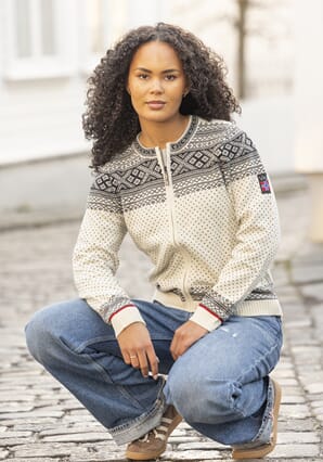 Setesdal jakke hvit/svart